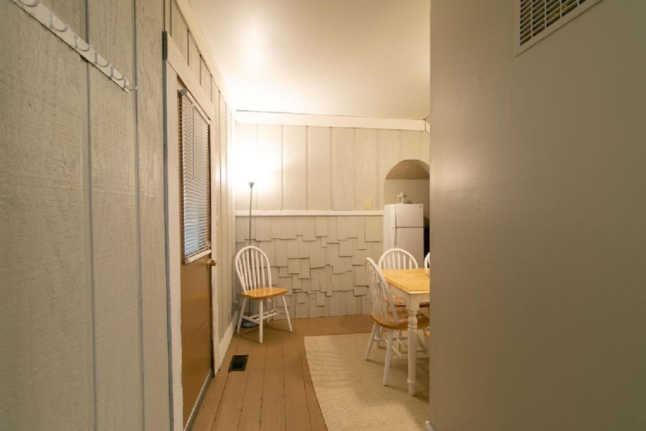 Downtown 2 Bedroom Cottage, Sleeps 6, Walking Distance To Honeywell, Downtown Restaurants, Shopping Wabash Exterior foto